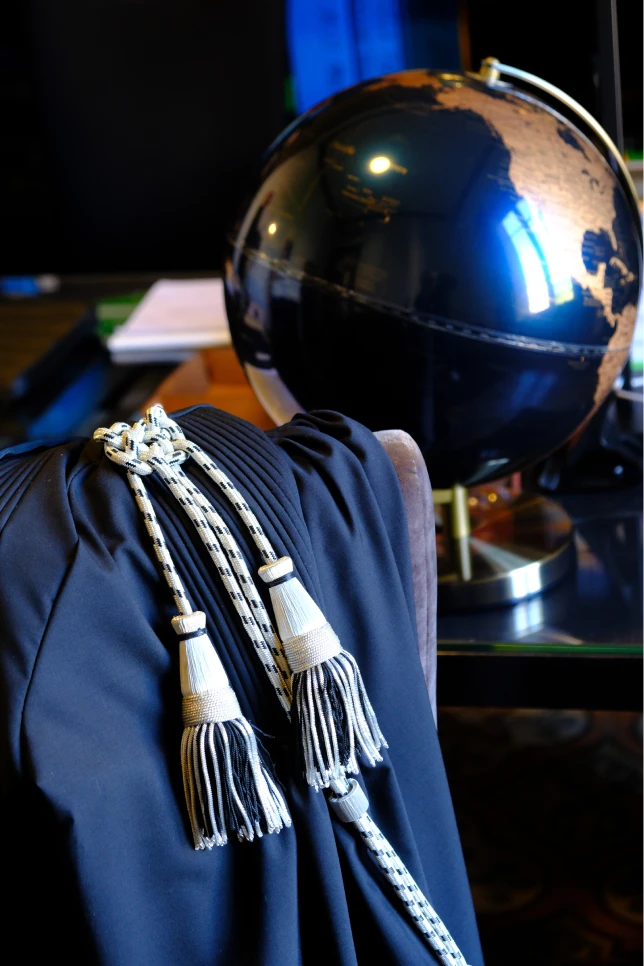 Interventi didattici di diritto civile presso la Scuola di Specializzazione per le Professioni Legali “Gioacchino Scaduto” (Corso di formazione post-universitaria – secondo anno – area obbligazioni e contratti) <p>ANNO 1998</p>